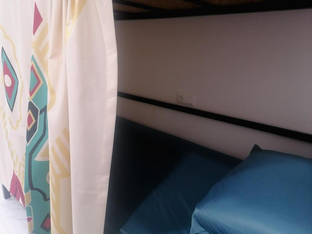 Areva Hostel On Pushkin St. เยเรวาน ภายนอก รูปภาพ