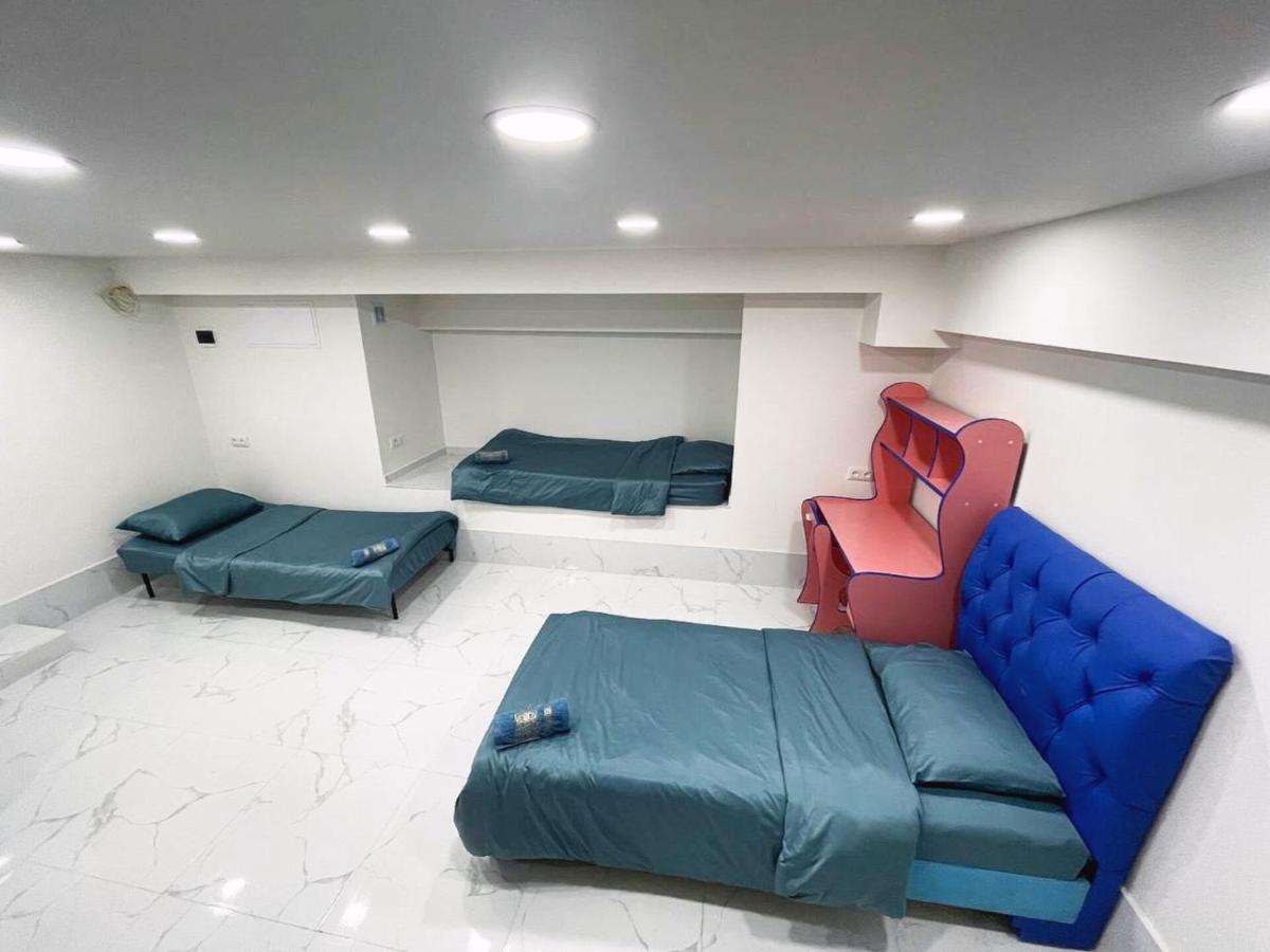 Areva Hostel On Pushkin St. เยเรวาน ภายนอก รูปภาพ